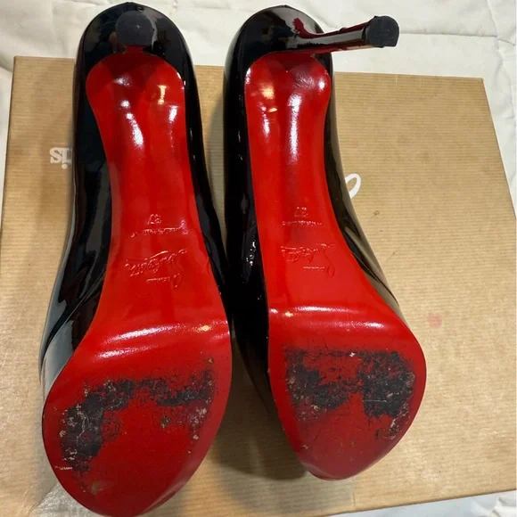 Christian Louboutin Dirditta Pumps - Picture 7 of 12